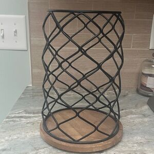 Keurig Black Metal KCup Holder with Wooden Base